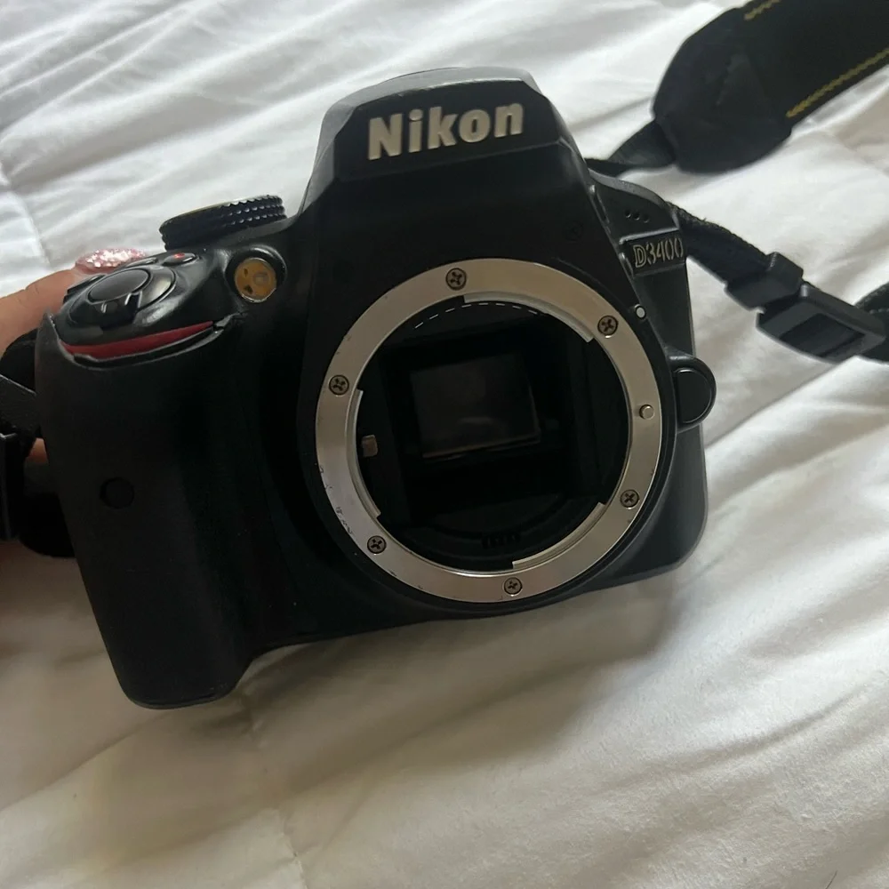 Nikon DC 3400 camera with accessories